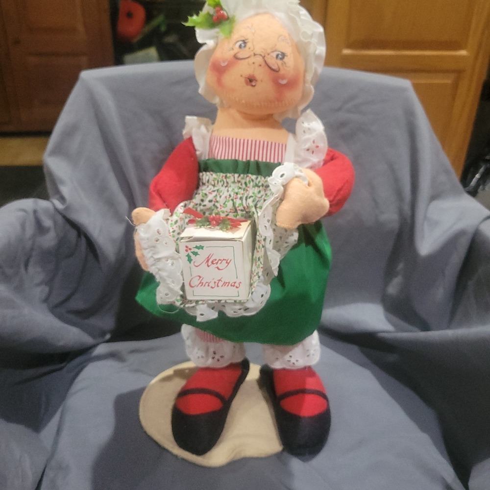 New With Tag Vintage 1989 Mrs Claus Annalee Mobilitee #5484 13" Christmas Doll
